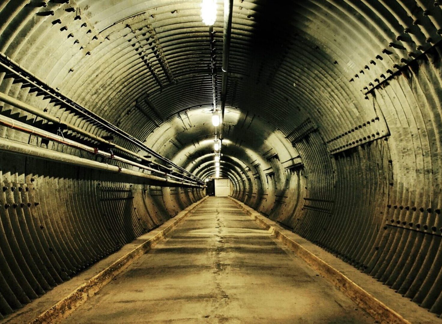 Blast Tunnel entering the Diefenbunker.